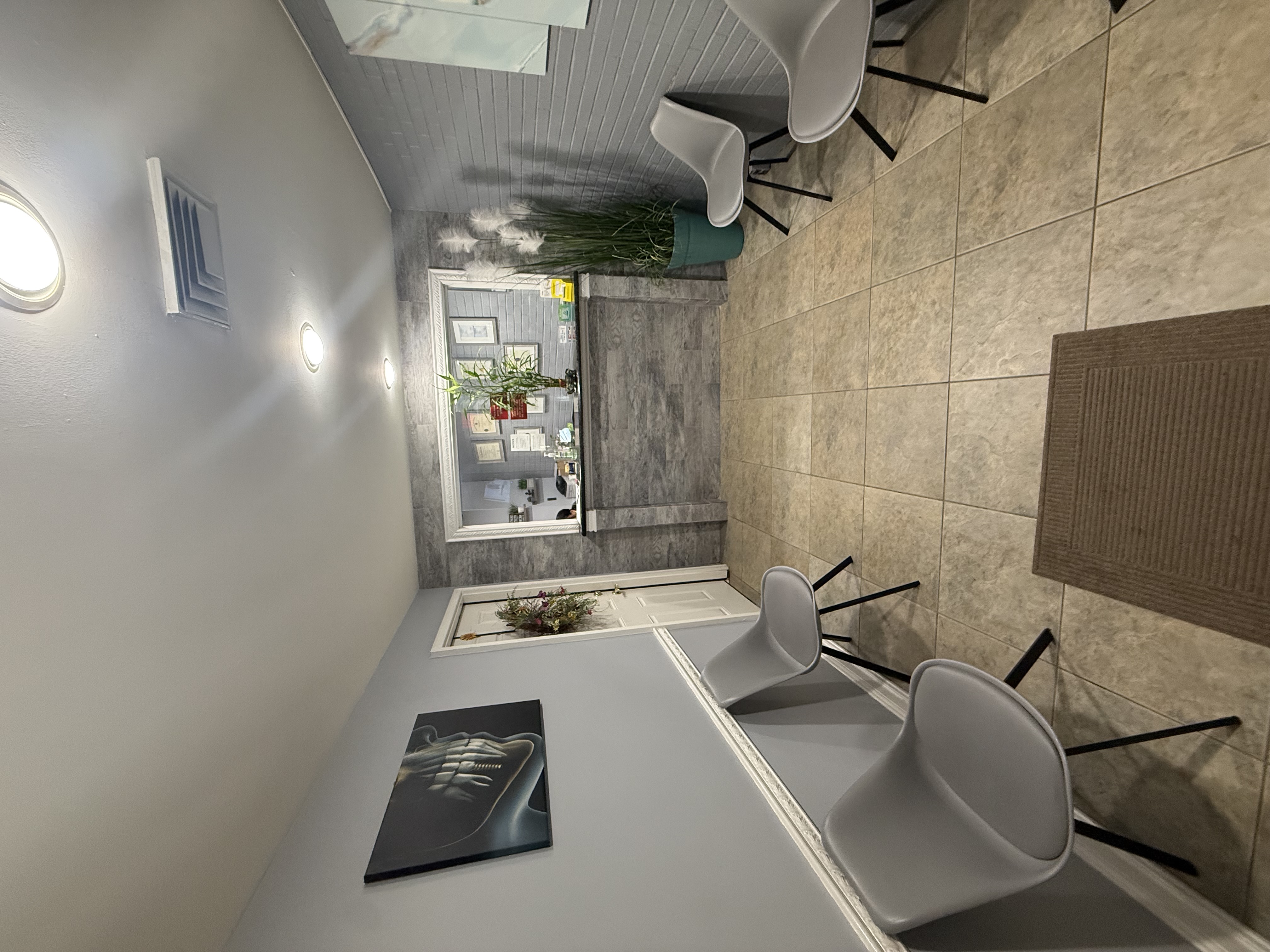 Recepción y sala de espera de Suave Dental
